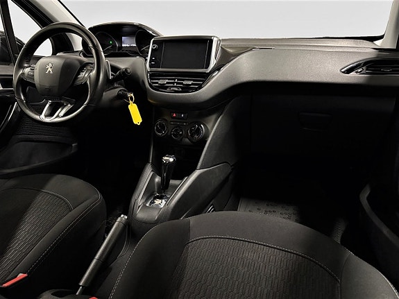 Peugeot 208 12 of 21