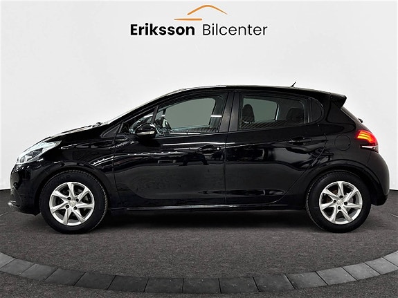 Peugeot 208 7 of 21