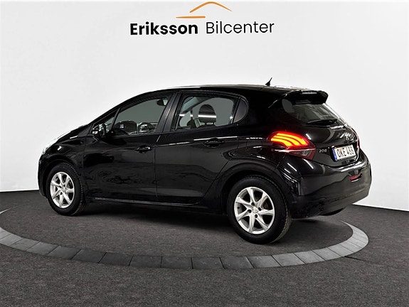 Peugeot 208 4 of 21