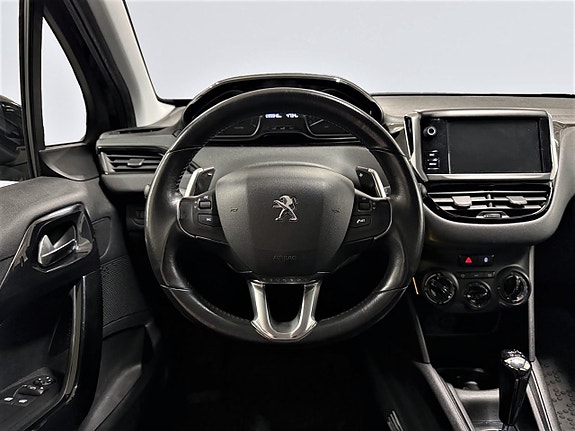 Peugeot 208 13 of 21