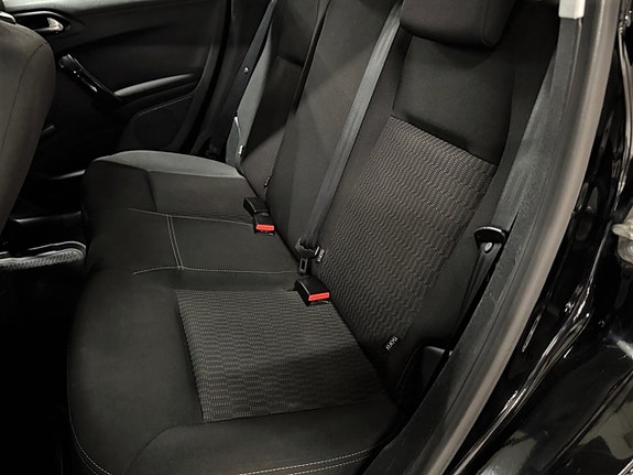 Peugeot 208 19 of 21