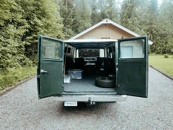 Ford Econoline 3 of 5