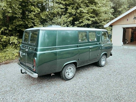 Ford Econoline 5 of 5