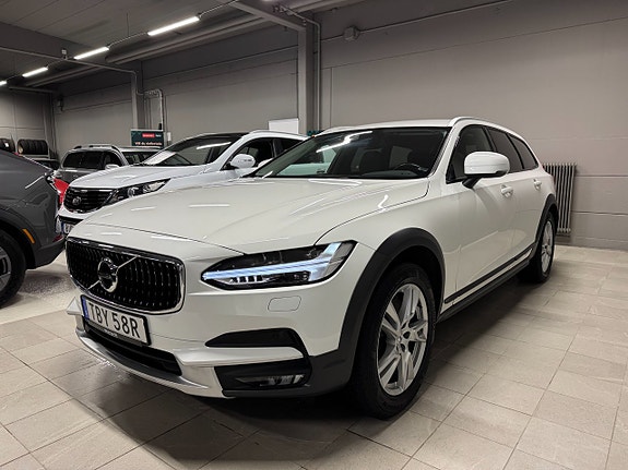 Volvo V90 Cross Country 5 of 5