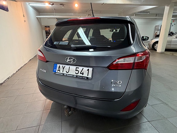 Hyundai i30 5 of 5