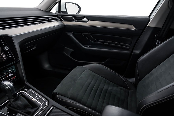 Volkswagen Passat 18 of 25