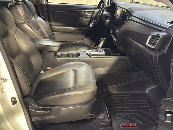 Isuzu D-max 3 of 30