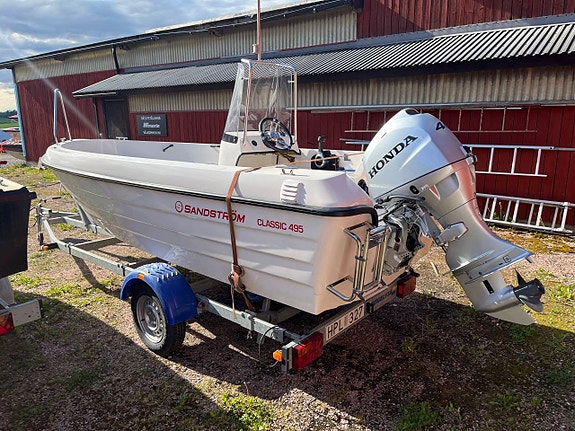 SANDSTRÖM 495 CLASSIC HONDA 40HK -21