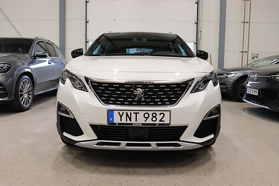 Peugeot 3008 3 of 5