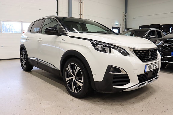 Peugeot 3008 2 of 5