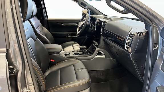 Ford Ranger 3 of 5