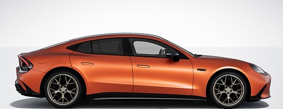 Mercedes-Benz AMG GT Coupe 3 of 5