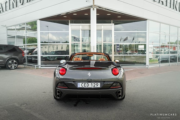 Ferrari California 4 of 5