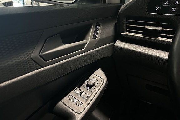 Volkswagen Caddy Maxi 14 of 17