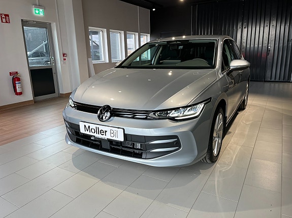 Volkswagen Golf VIII 6 of 18