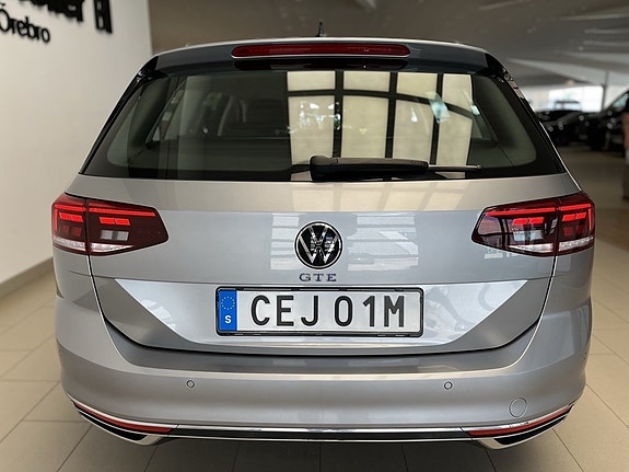 Volkswagen Passat 4 of 5