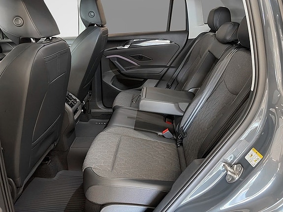 Volkswagen Tiguan 10 of 12