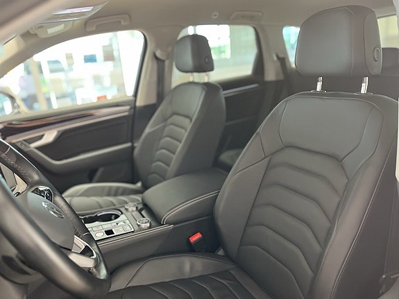 Volkswagen Touareg 17 of 20