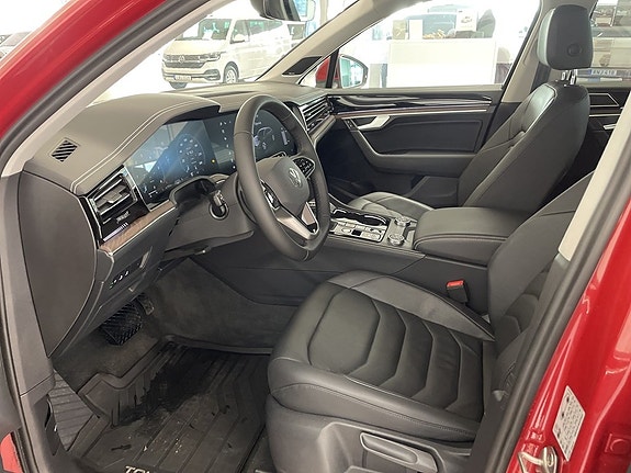 Volkswagen Touareg 14 of 22