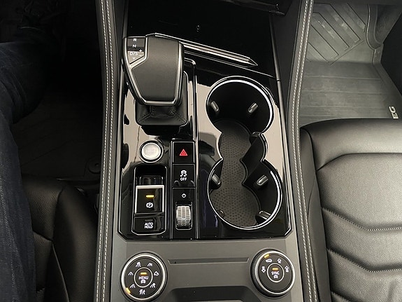 Volkswagen Touareg 22 of 22