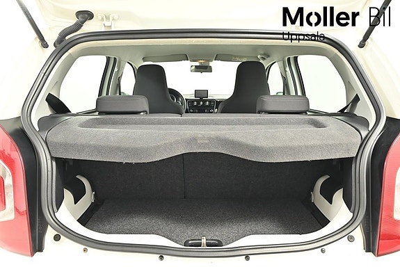 Volkswagen UP! 8 of 10