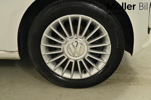 Volkswagen UP! 3 of 5