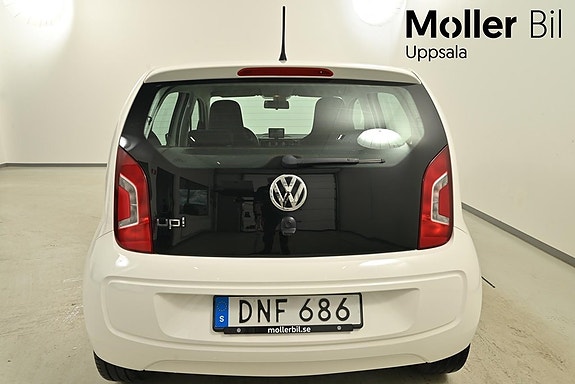 Volkswagen UP! 7 of 10