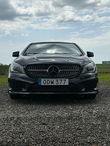 Mercedes-Benz CLA220 d 3 of 5