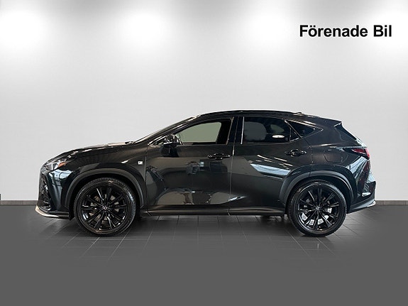 Lexus NX350h 4 of 5