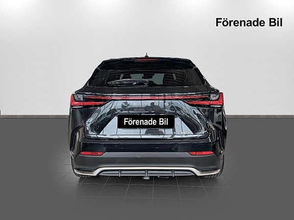 Lexus NX350h 5 of 5