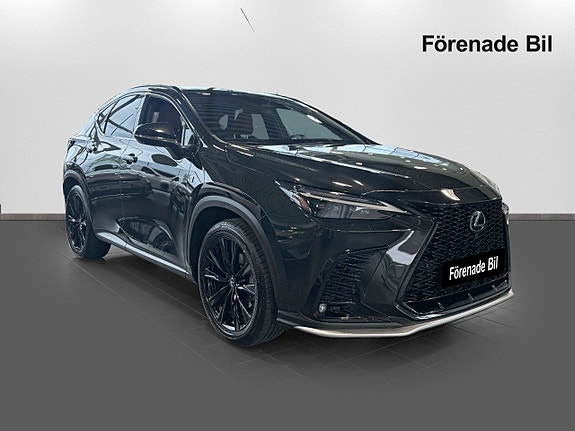 Lexus NX350h 3 of 5