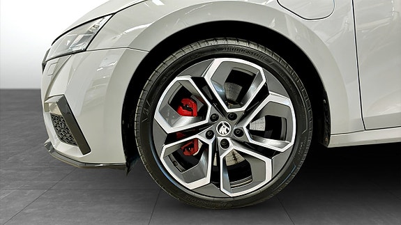 Skoda Octavia 6 of 13
