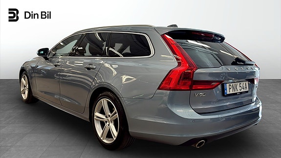 Volvo V90 3 of 5