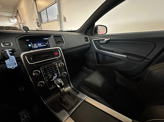 Volvo S60 10 of 24