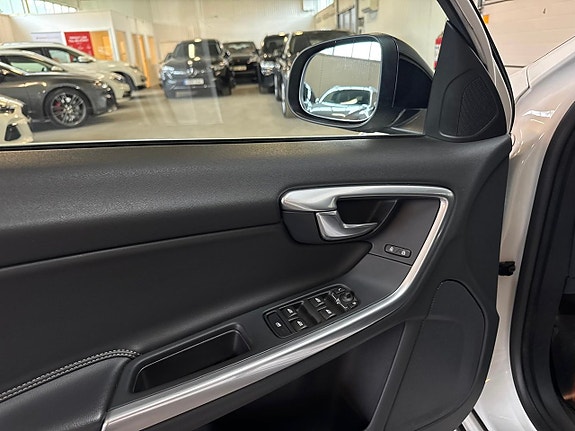 Volvo S60 7 of 24