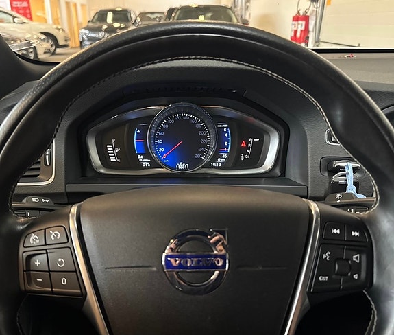 Volvo S60 15 of 24
