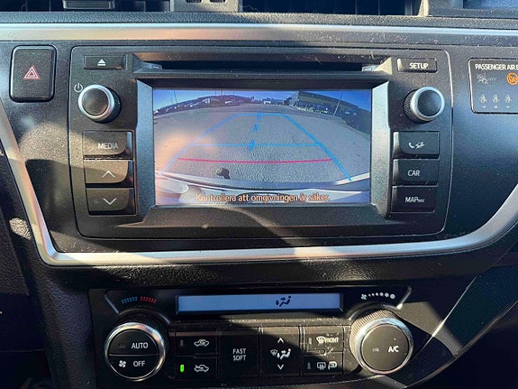 Toyota Auris 6 of 7