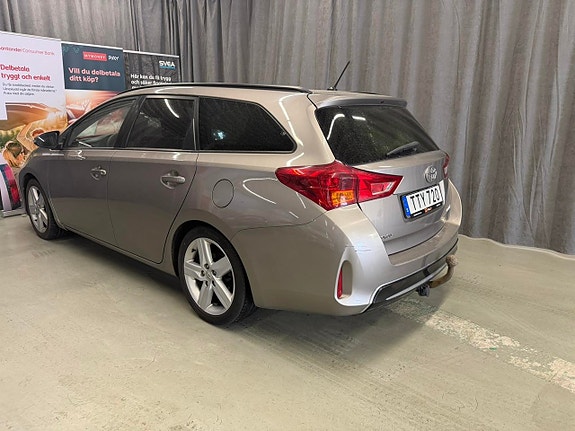 Toyota Auris 5 of 5