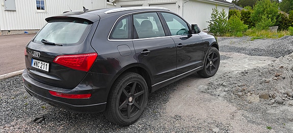 Audi Q5 2 of 3
