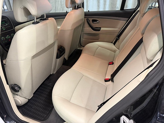 Saab 9-3 6 of 8