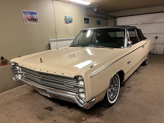 Plymouth Fury 5 of 5