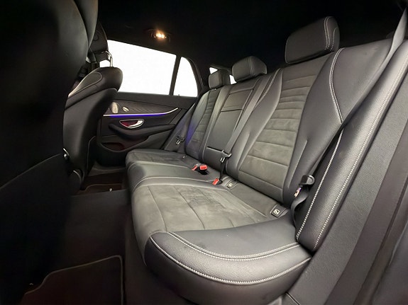 Mercedes-Benz E300 de 12 of 30