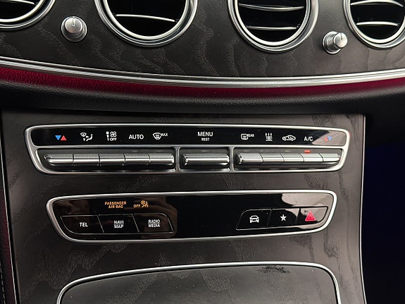 Mercedes-Benz E300 de 29 of 30