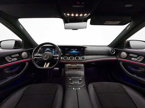 Mercedes-Benz E300 de 14 of 30