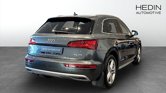 Audi Q5 2 of 5