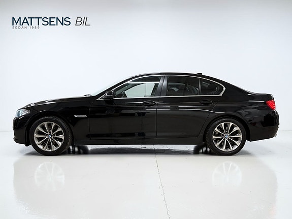 BMW 520d 3 of 5
