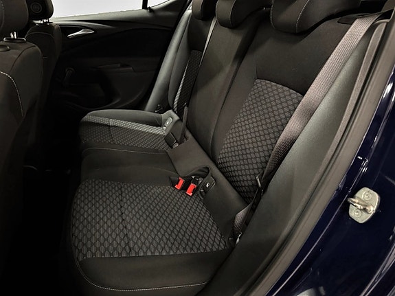 Opel Astra 19 of 22
