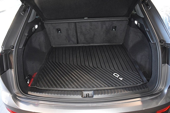 Audi Q4 e-tron 6 of 6
