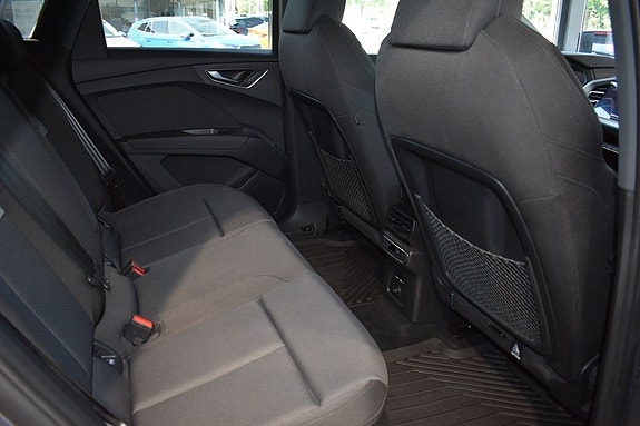 Audi Q4 e-tron 5 of 5