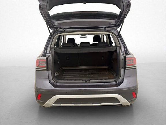 Volkswagen T-Cross 8 of 28
